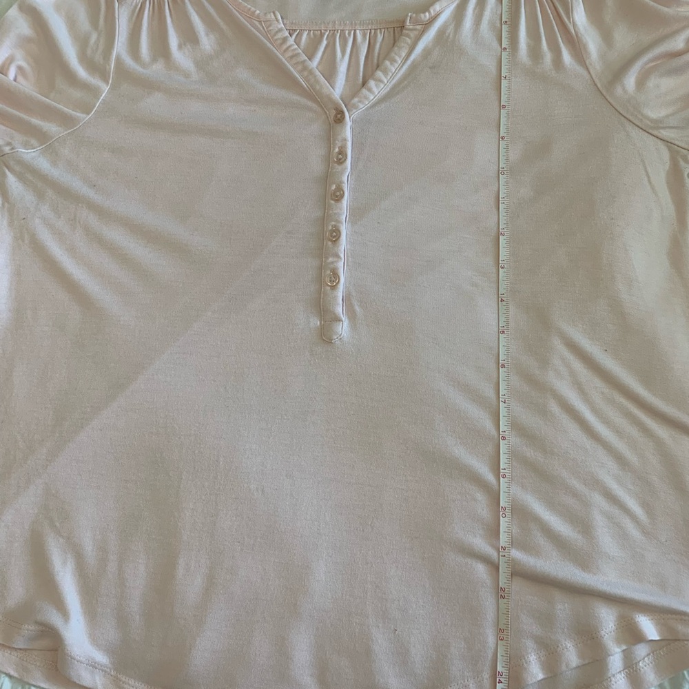 Old Navy Lightweight Relaxed Fit Henley - Picture 14 of 16